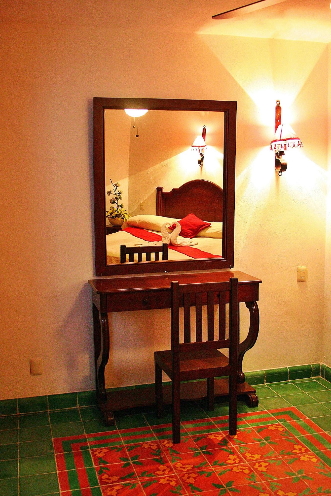 La Aurora Hotel Colonial バリャドリッド エクステリア 写真